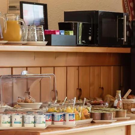 Apart-hotel Garden & Evian - 3*