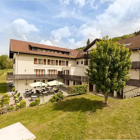 Garden & Evian -