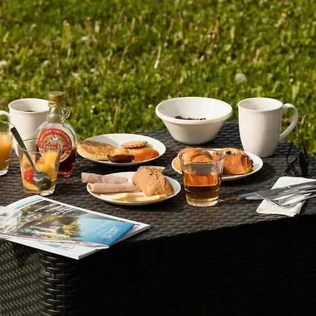 Apartahotel Garden & Evian - Lugrin