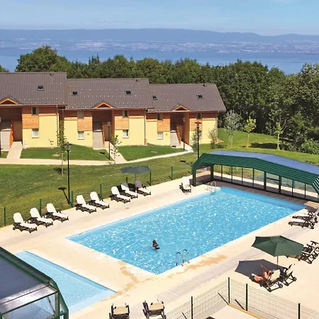 Garden & Evian -